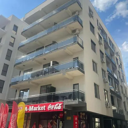 Apartament Mamaia Nord Mackerel Daire Navodari